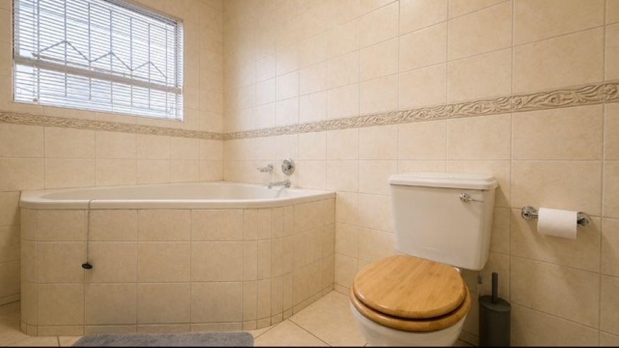 3 Bedroom Property for Sale in Universitas Ridge Free State